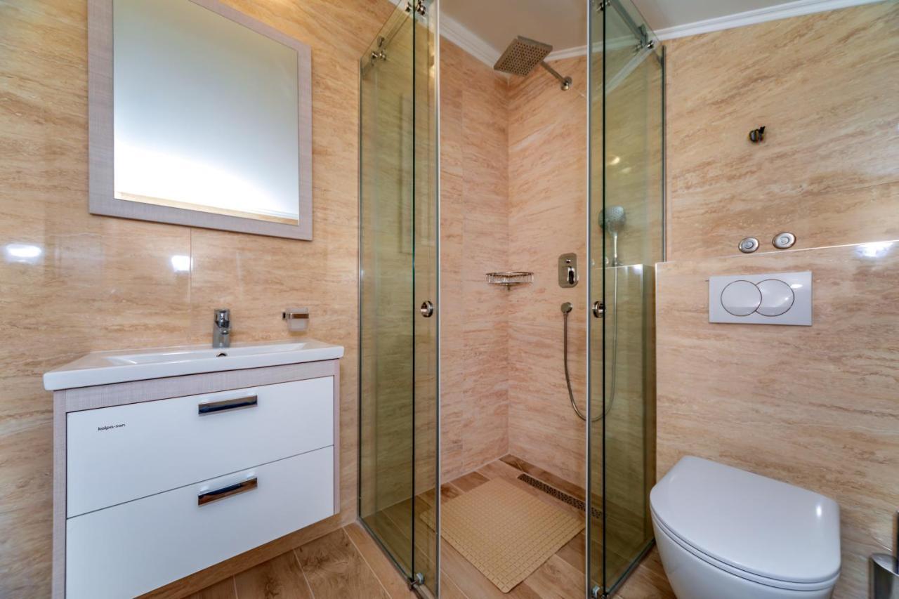 Luxury Apartments Queen Petrovac Екстер'єр фото